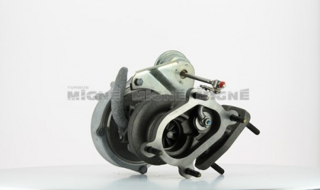 Turbo neuf comprenant :