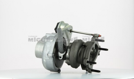 Turbo neuf comprenant :