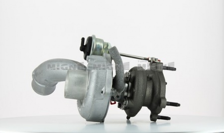 Turbo neuf comprenant :