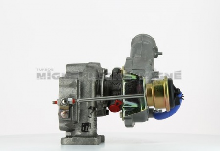 Turbo neuf comprenant :