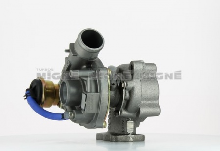 Turbo neuf comprenant :