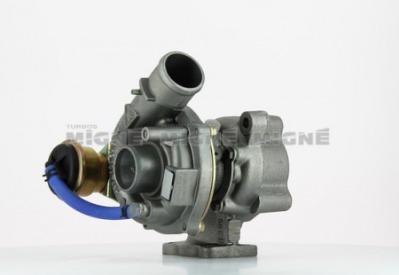 Turbo neuf comprenant :