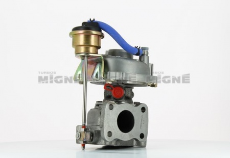 Turbo neuf comprenant :