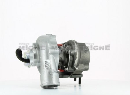 Turbo neuf comprenant :