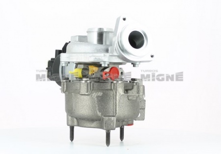 Turbo neuf comprenant :