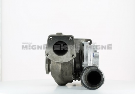 Turbo neuf comprenant :