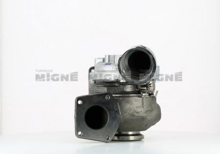 Turbo neuf comprenant :