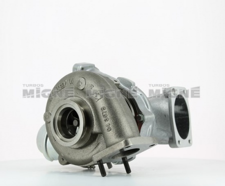 Turbo neuf comprenant :