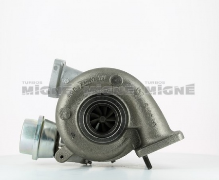 Turbo neuf comprenant :