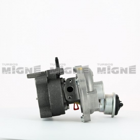 Turbo neuf comprenant :