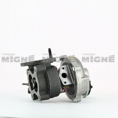 Turbo neuf comprenant :