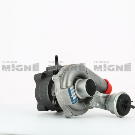 Turbo neuf comprenant :