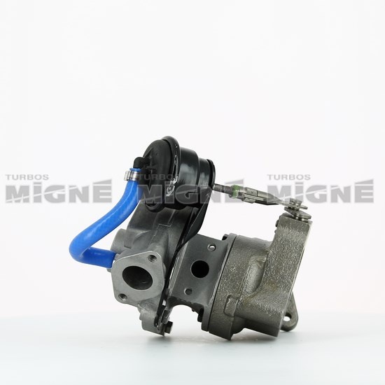 Turbo neuf comprenant :