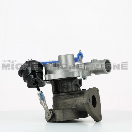 Turbo neuf comprenant :