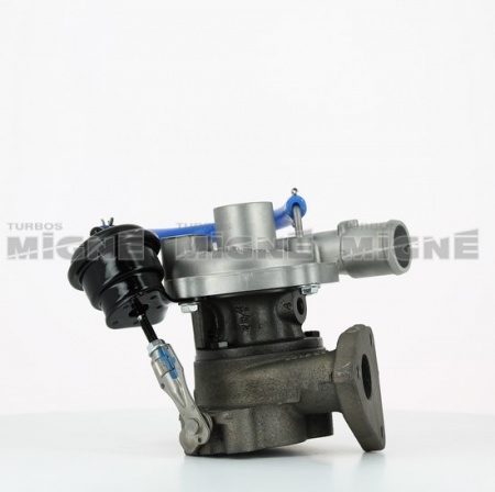 Turbo neuf comprenant :