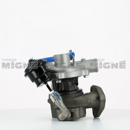 Turbo neuf comprenant :