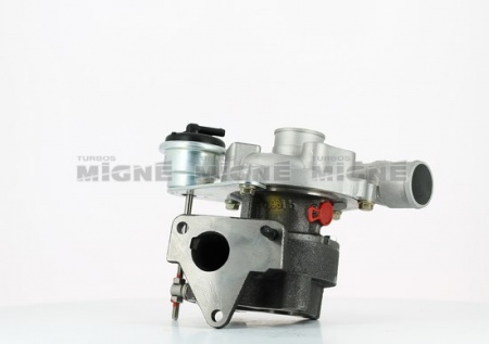 Turbo neuf comprenant :