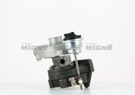 Turbo neuf comprenant :