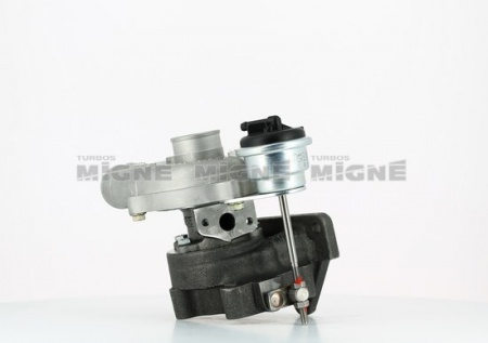 Turbo neuf comprenant :