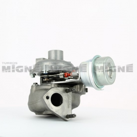 Turbo neuf comprenant :