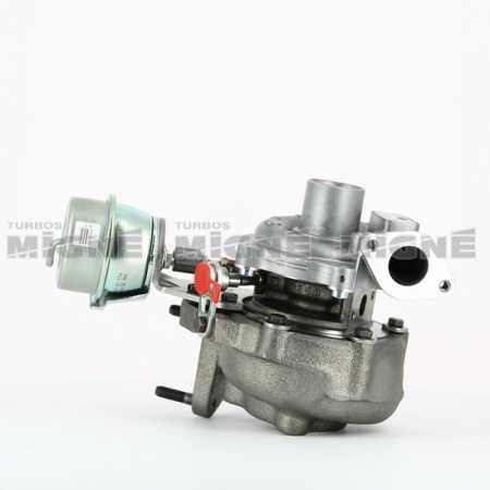 Turbo neuf comprenant :