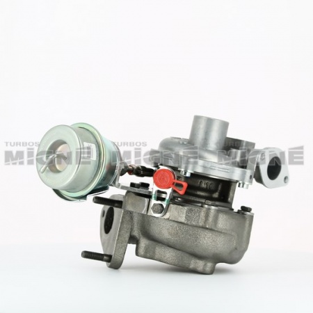 Turbo neuf comprenant :