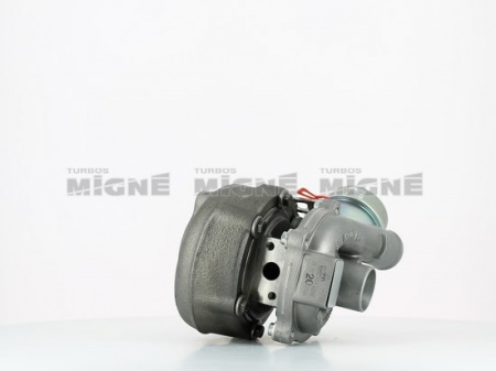 Turbo neuf comprenant :