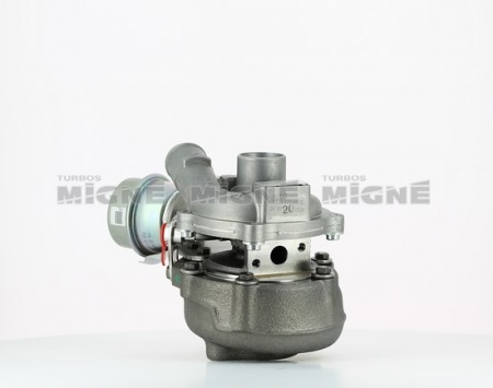 Turbo neuf comprenant :