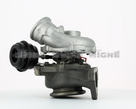 Turbo neuf comprenant :