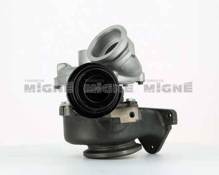 Turbo neuf comprenant :