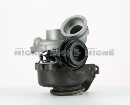 Turbo neuf comprenant :