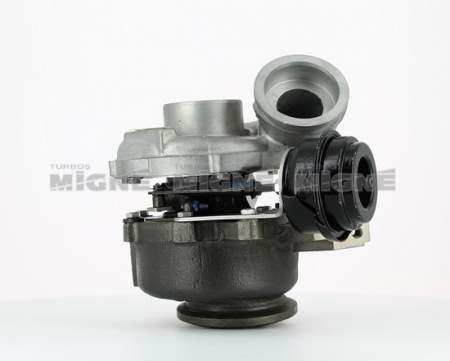 Turbo neuf comprenant :