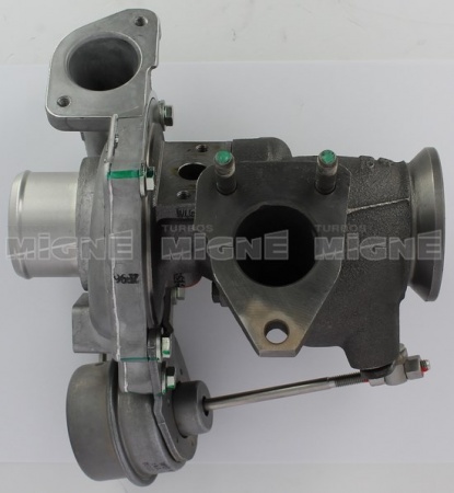 Turbo neuf comprenant :