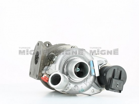 Turbo neuf comprenant :