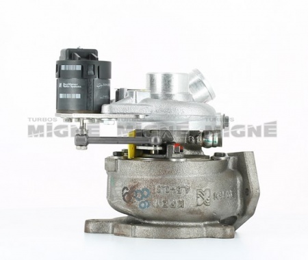 Turbo neuf comprenant :