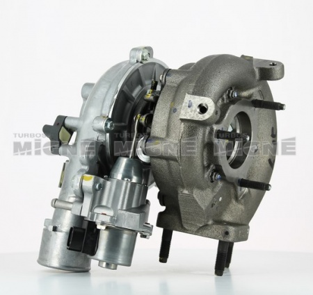 Turbo neuf comprenant :