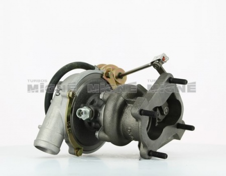 Turbo neuf comprenant :