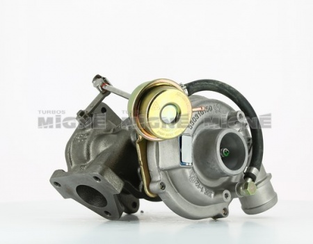 Turbo neuf comprenant :