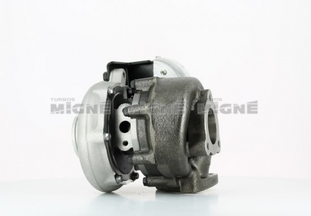 Turbo neuf comprenant :