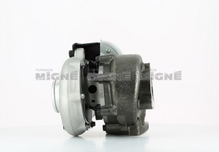 Turbo neuf comprenant :