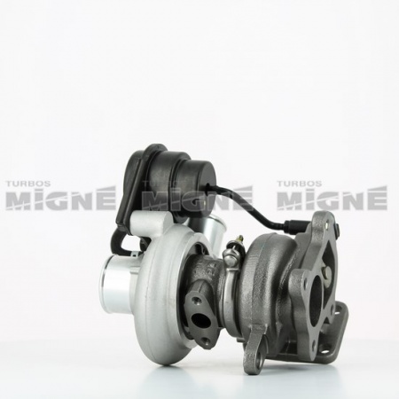 Turbo neuf comprenant :