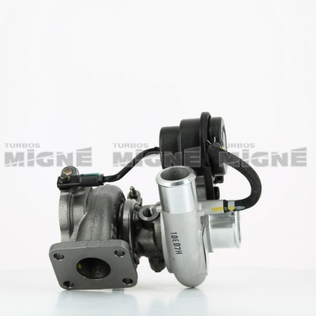 Turbo neuf comprenant :