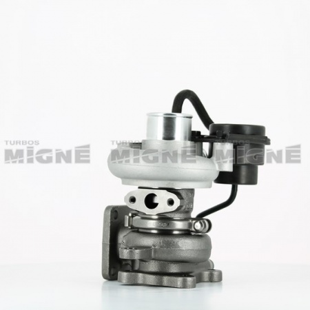 Turbo neuf comprenant :