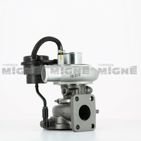 Turbo neuf comprenant :