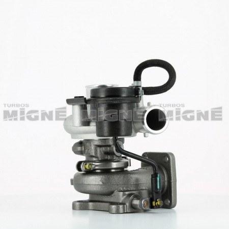 Turbo neuf comprenant :