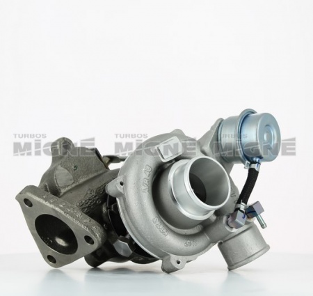 Turbo neuf comprenant :