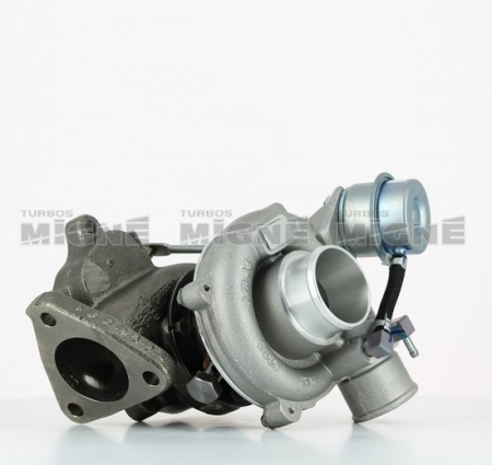 Turbo neuf comprenant :