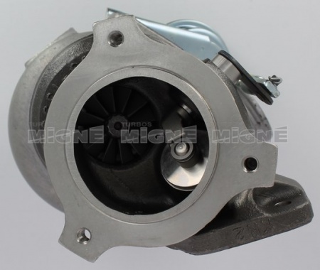 Turbo neuf comprenant :