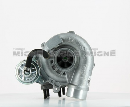 Turbo neuf comprenant :