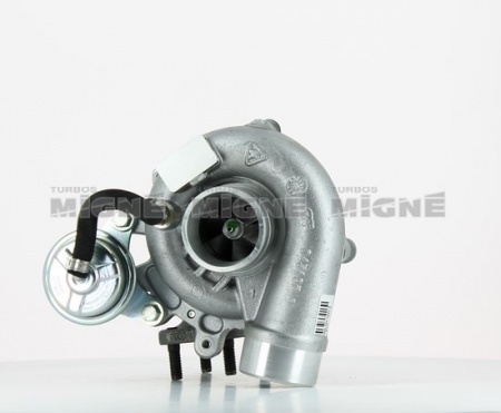 Turbo neuf comprenant :